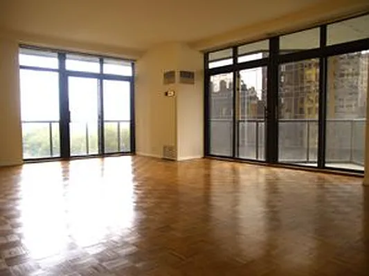 Rented by Mallan Real Estate Inc | media 36