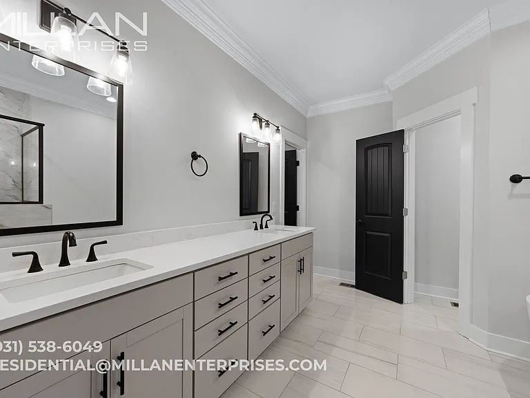 1065 Veridian Dr — Photo 17