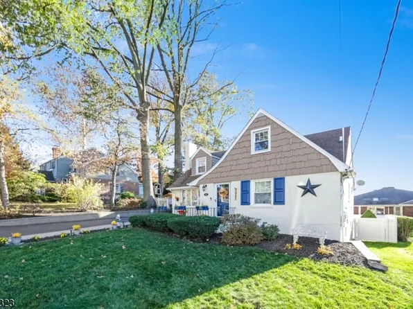 81 W Gouverneur Ave, Rutherford Boro, NJ 07070