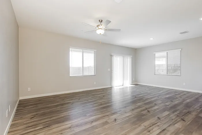11509 W Cumberland Dr — Photo 4