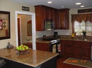 4020 River Woods Dr, Auburn, CA 95602