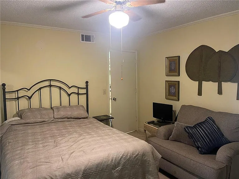 800 Mallery St #61 — Photo 11