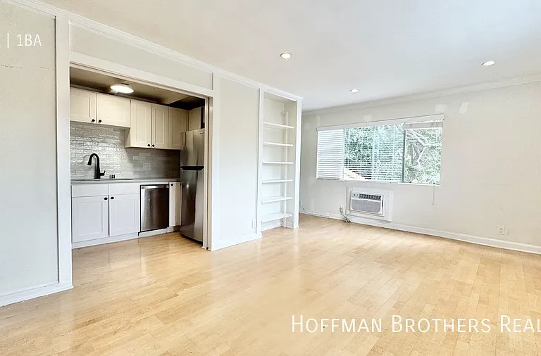 1217 Westerly Ter #1 — Photo 1