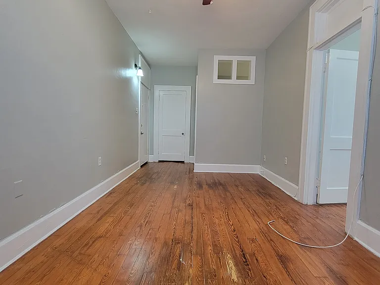 205 16th Ave NE #5 — Photo 11