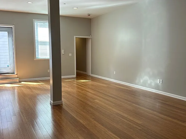 37 W High St — Photo 7