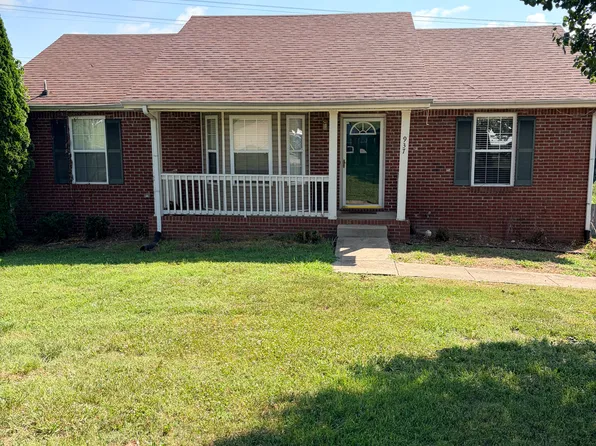 937 Drum Ln, Clarksville, TN 37043