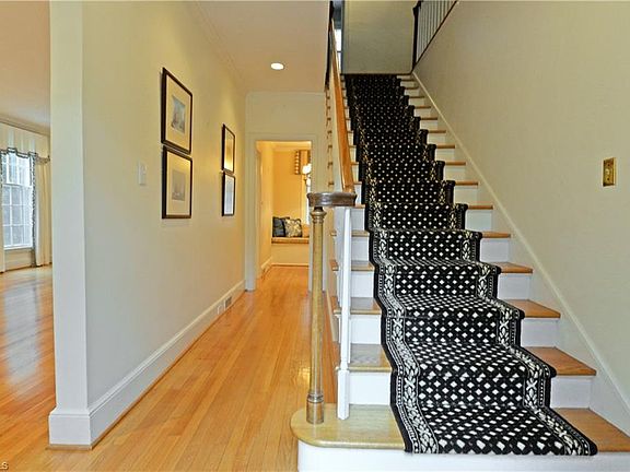 4th image of 3101 Madison Ave