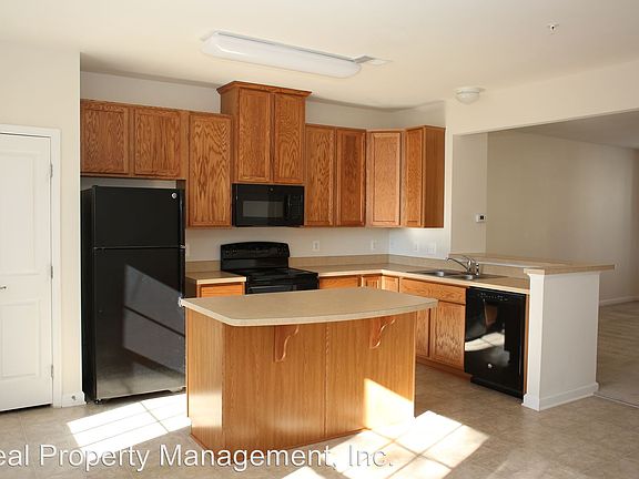 4th image of 580 Radford Ln Unit 207