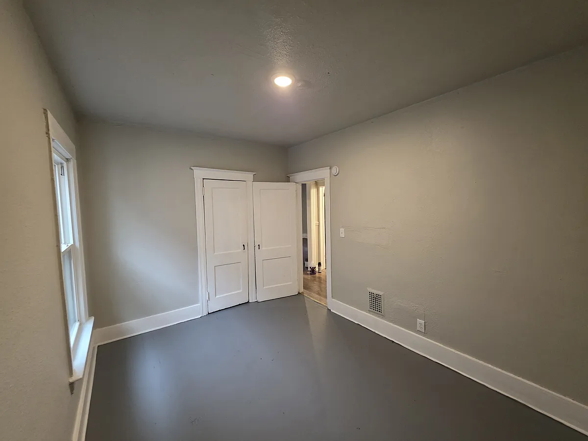 Building Photo - 3501 Garland St