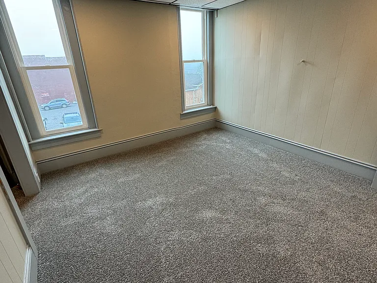 303 N Main St — Photo 15
