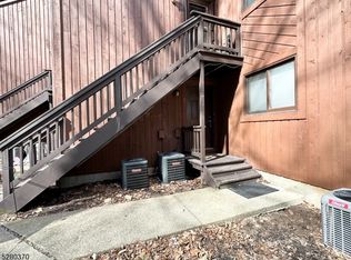 1 Davos Dr UNIT 3, Vernon, NJ 07462