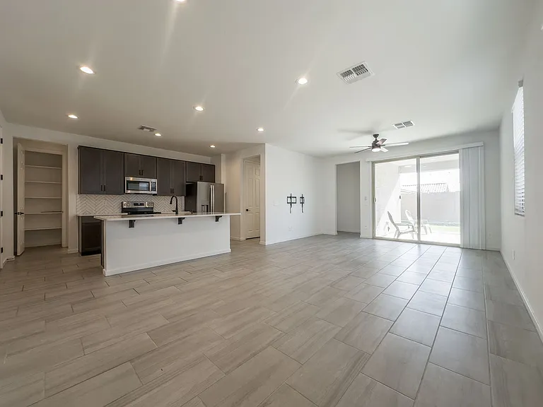 2554 S 179th Dr — Photo 10