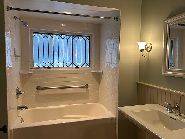 22 Prospect St #1 — Photo 8