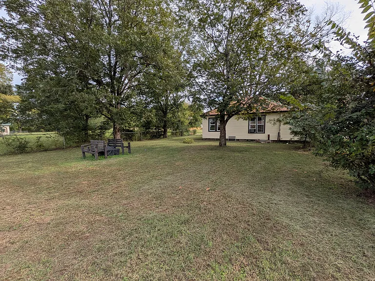 405 S Skaggs Rd — Photo 13