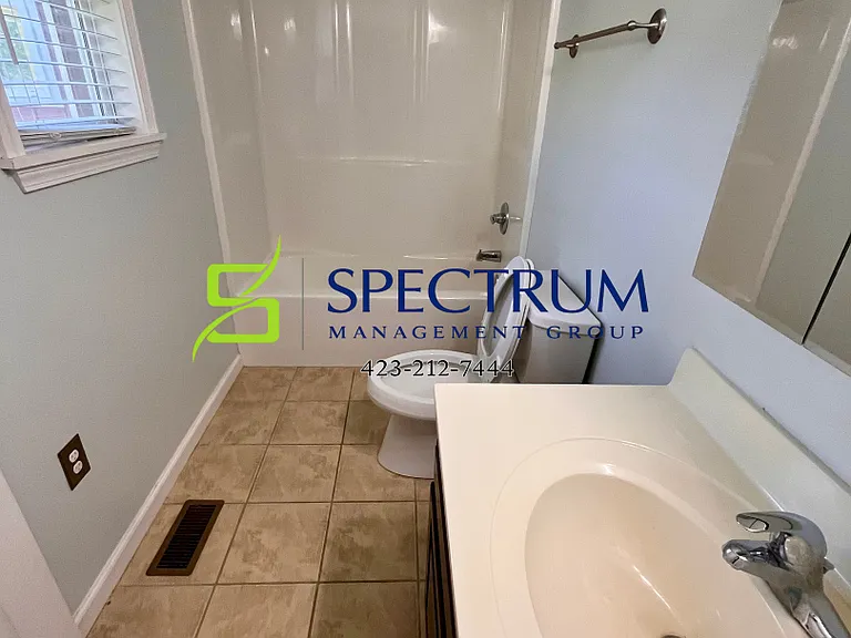 1733 Hugh Dr — Photo 12