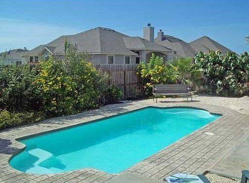 2nd image of 15814 Vincent Dr