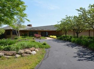 3070 108th St, Franksville, WI 53126