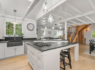574 Foundry St, South Easton, MA 02375