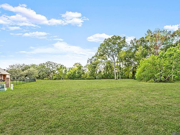 4th image of 37168 Saint Andrews Ct E