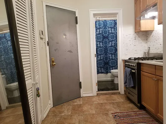 Rented by Frank Valvo Real Estate | media 18