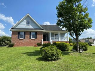 6025 Pink Dr, Fayetteville, NC 28314