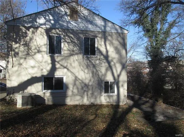 8514 White Ave, Saint Louis, MO 63144
