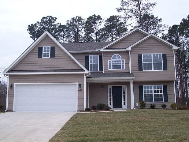 1st image of 102 Melbourne Ct