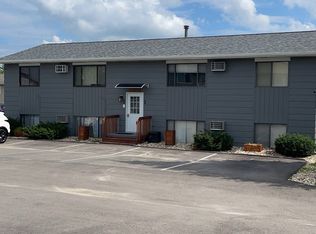 3115 8th St APT 4, Marion, IA 52302