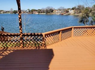 1211 Lakeshore Dr, Irving, TX 75060