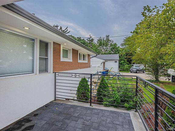3rd image of 84 Rosedale Road