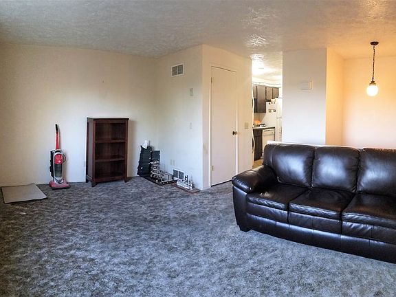 3rd image of 12027 E Mansfield Ave