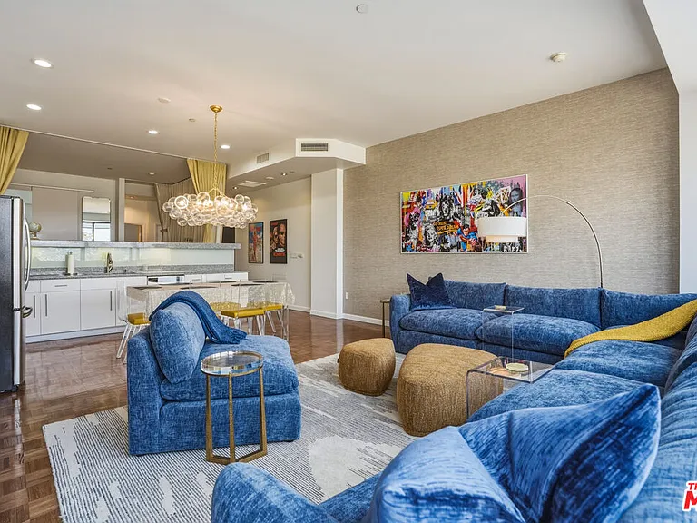 1100 Wilshire Blvd #2604 — Photo 10