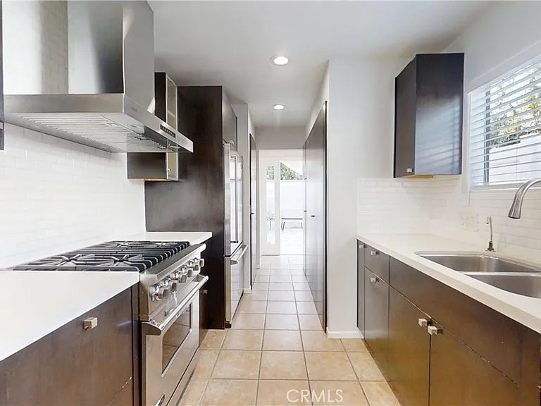 509 N Dianthus St — Photo 6