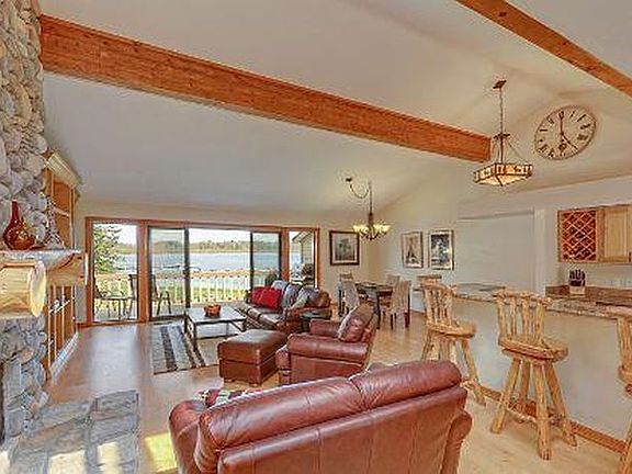 4th image of 17422 NE 40th Pl #5