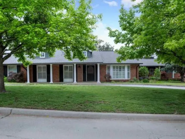 912 Hillcrest Dr, Duncan, OK 73533