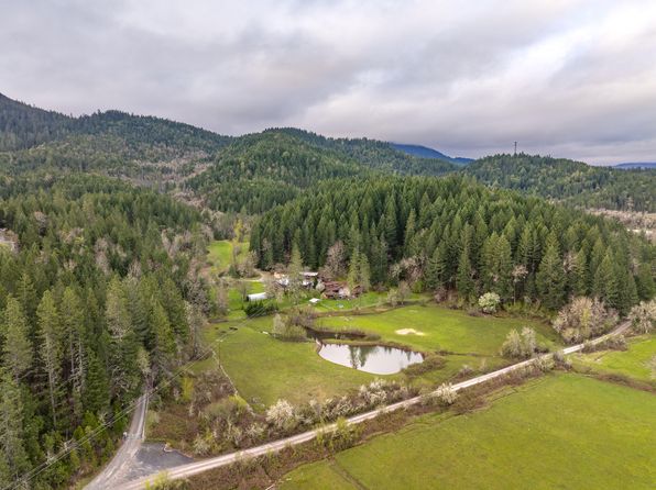 3305 Dick George Rd, Cave Junction, OR 97523