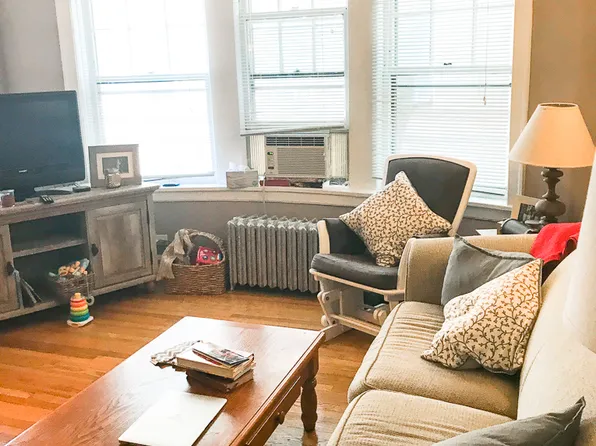 818-20 Forest Ave., 818 Forest Ave #1-18-5, Evanston, IL 60202