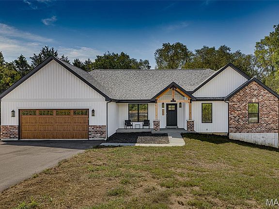 2nd image of 3403 Weatherby Ln