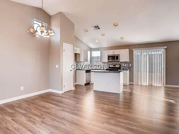 4th image of 2703 Gardenia Flower Ave