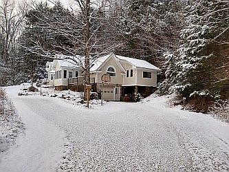 5th image of 1940 River Rd