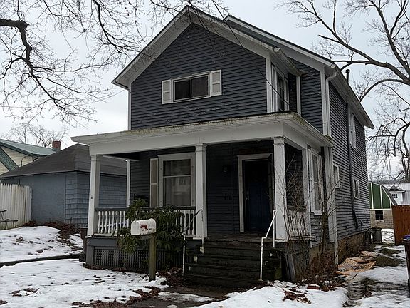 2nd image of 425 E Spruce St