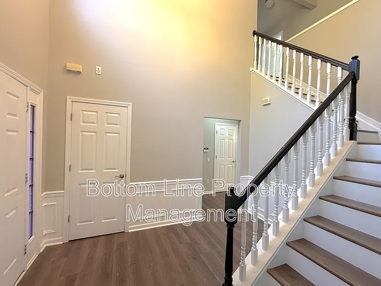 10016 Heatherly Ct — Photo 7