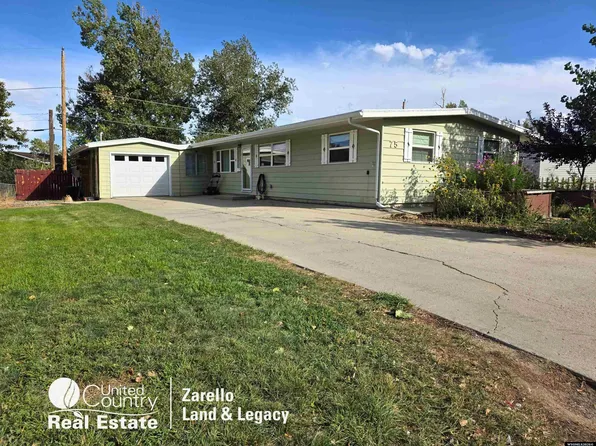 75 Honeysuckle St, Casper, WY 82604