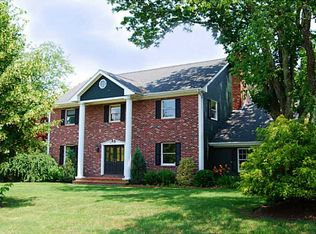 36 Birchwood Dr, Bristol, RI 02809