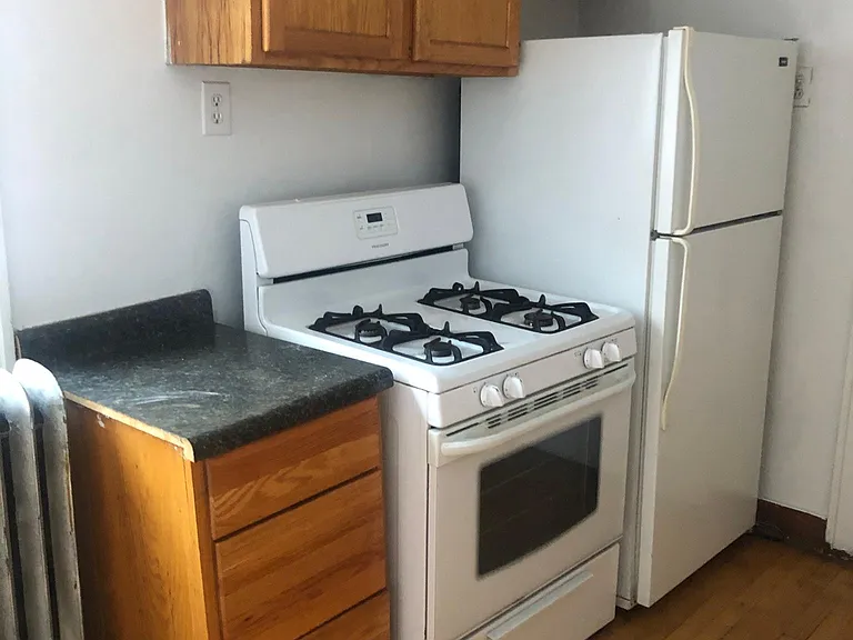 5005 N Rockwell St #2 — Photo 6