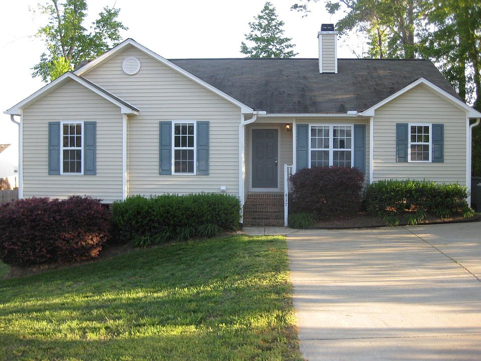 Low Maintance 3BR 2B Ranch w/Home Warranty till 2014!