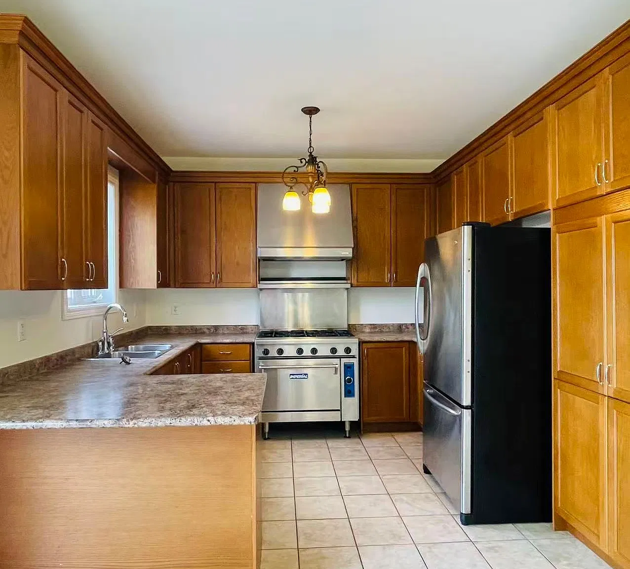 3 bed, $3,800 — Photo 2