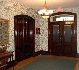5th image of 392 Essex St