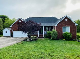 1211 Corlew Dr, Burns, TN 37029