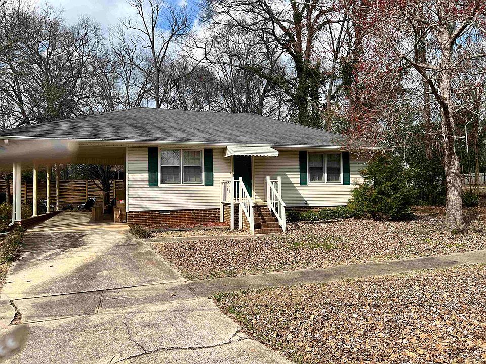 2nd image of 301 E Magnolia St